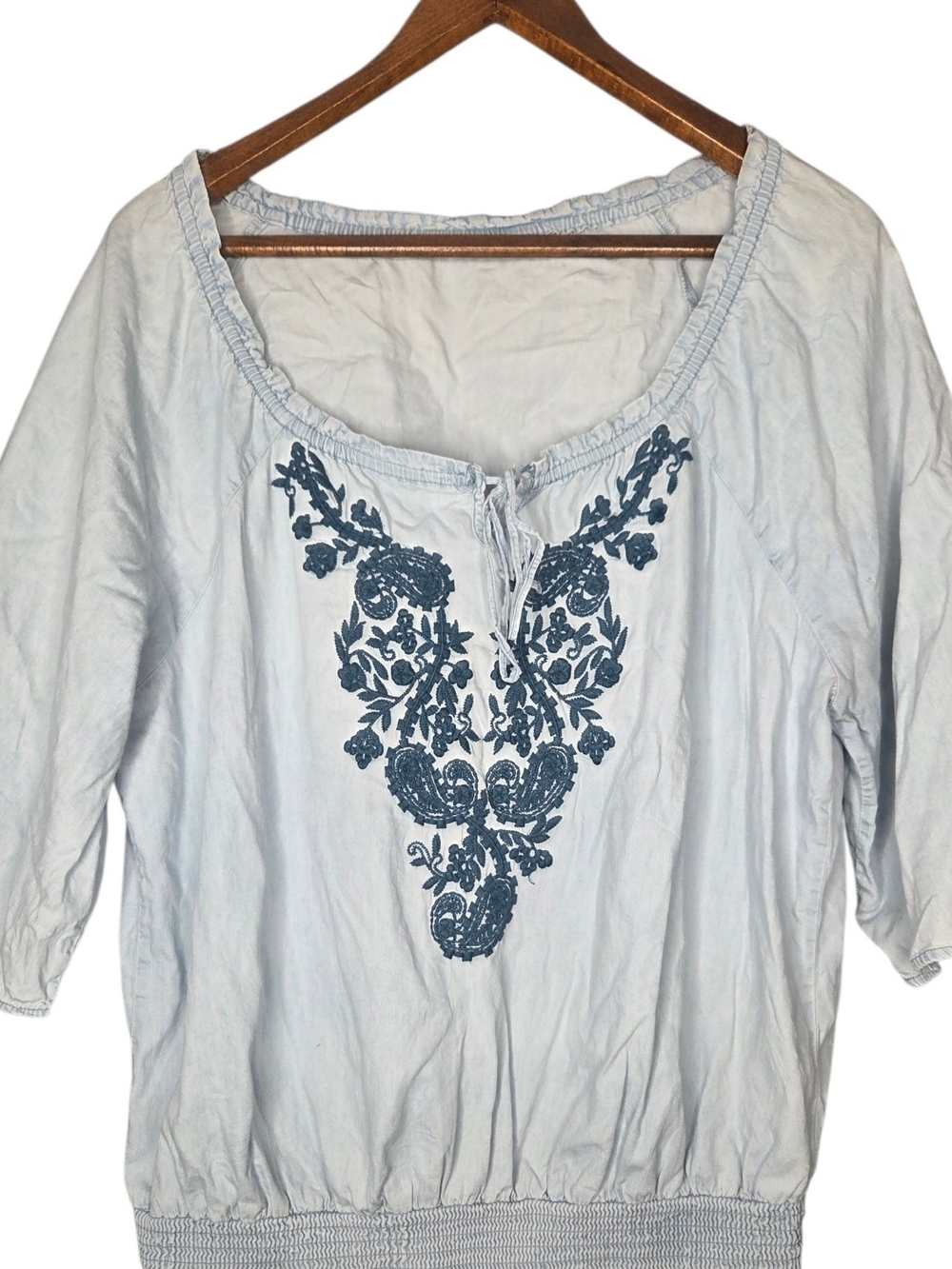 Style & Co denim chambray blouse featuring dark blue floral embroidery No Size